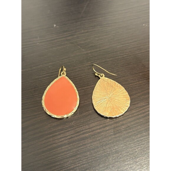 Dangle Pierced Earrings Barbie Salmon Pink Enamel Gold Teardrop Retro Soft Girl - Picture 5 of 6